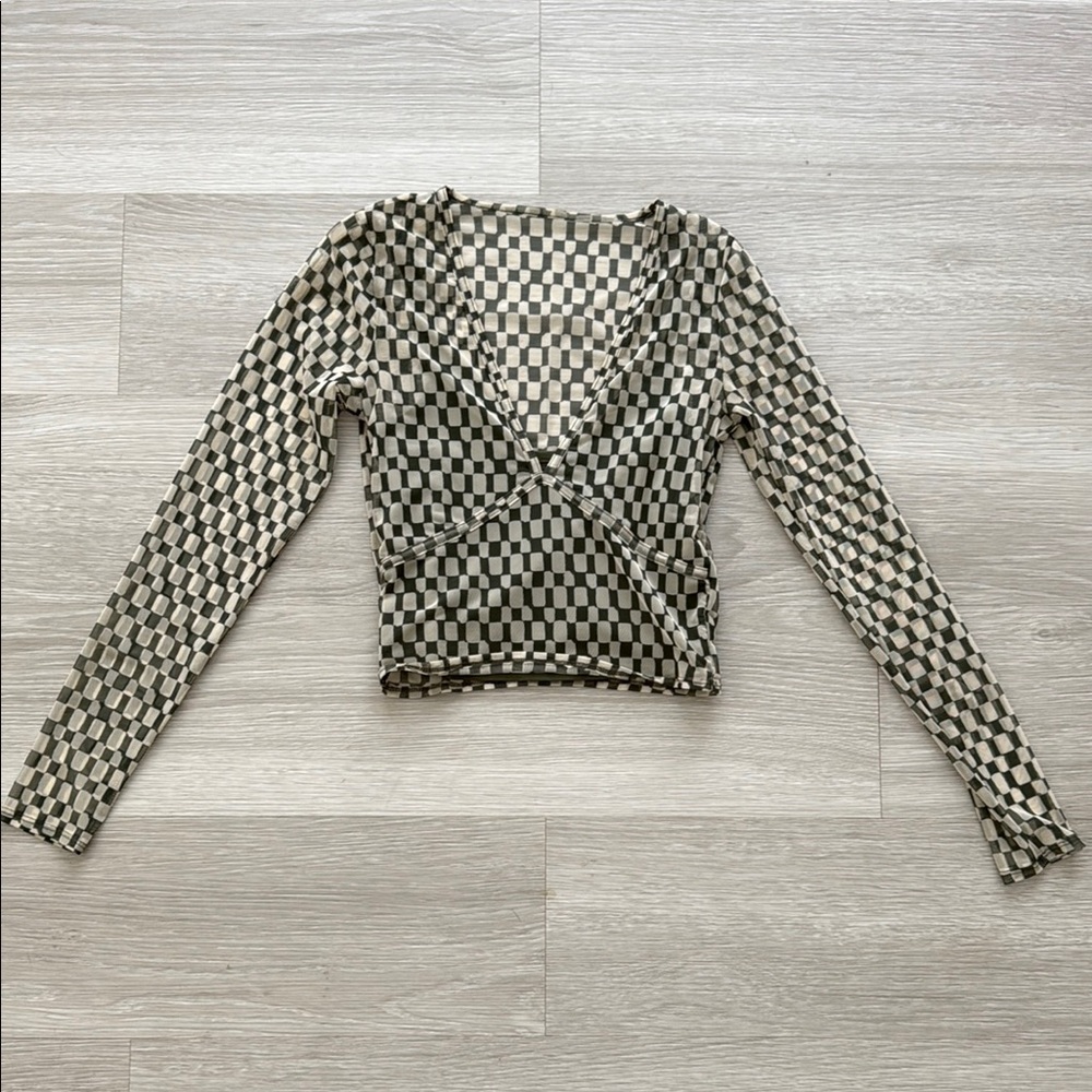 Checkered Long Sleeve Top